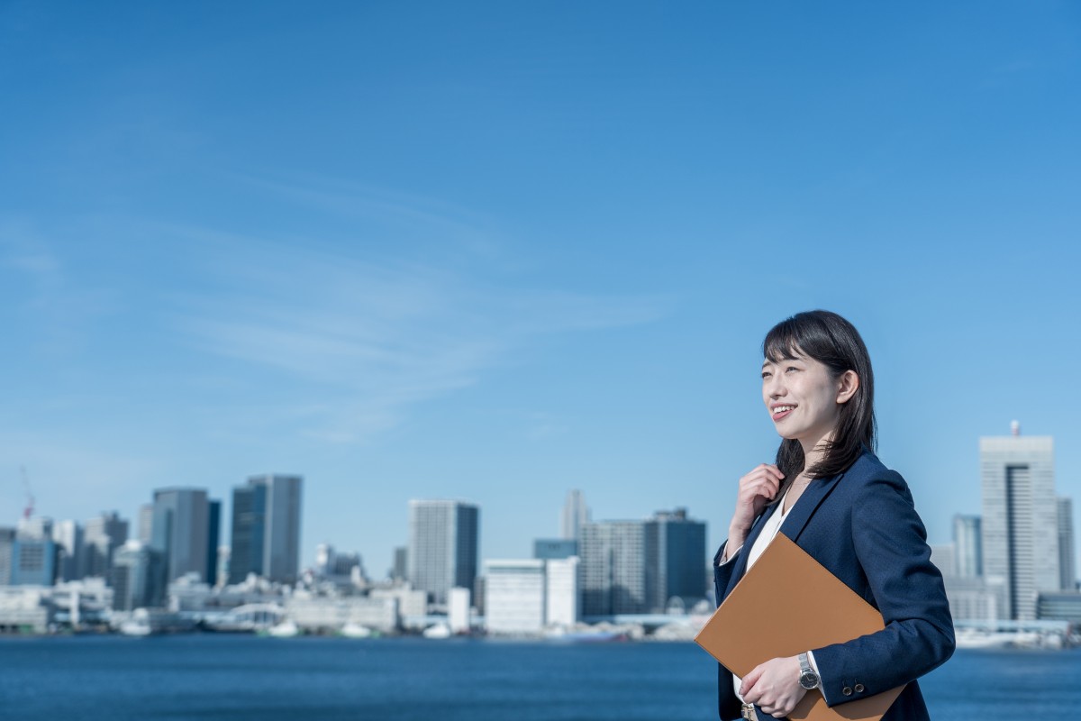ビジネスイメージ　青空
