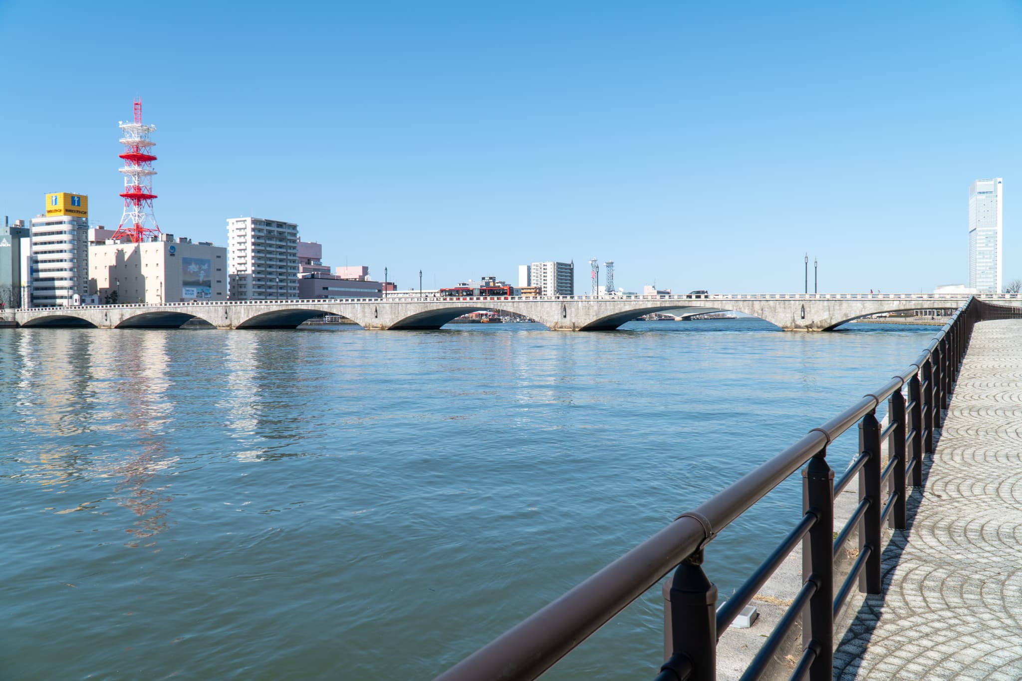 新潟市の万代橋